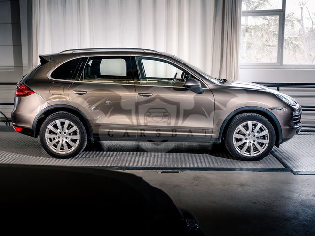 Porsche Cayenne 2012