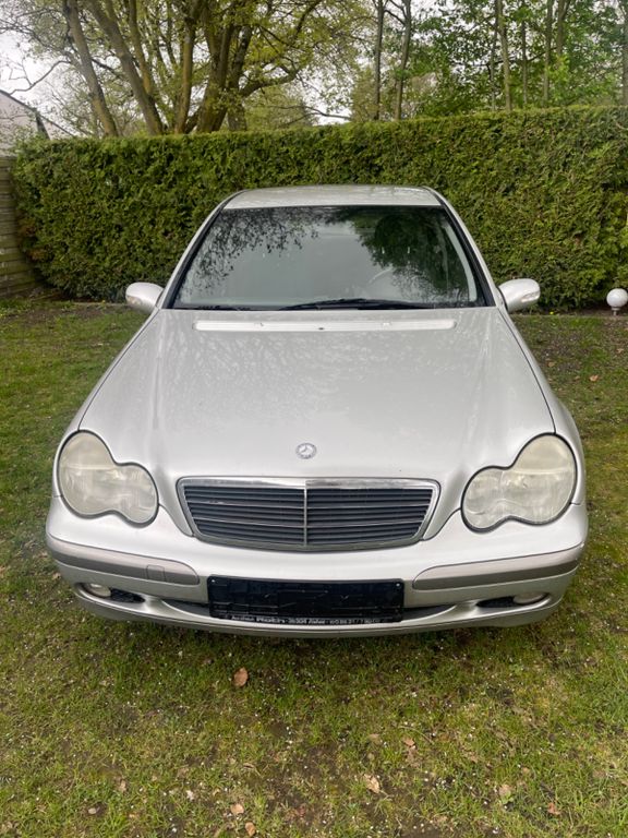 Mercedes-Benz C 200 2003