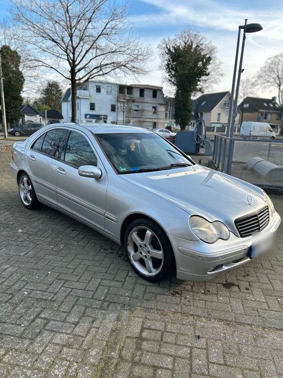Mercedes-Benz C 220 2003