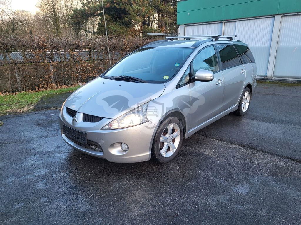 Mitsubishi Grandis 2011