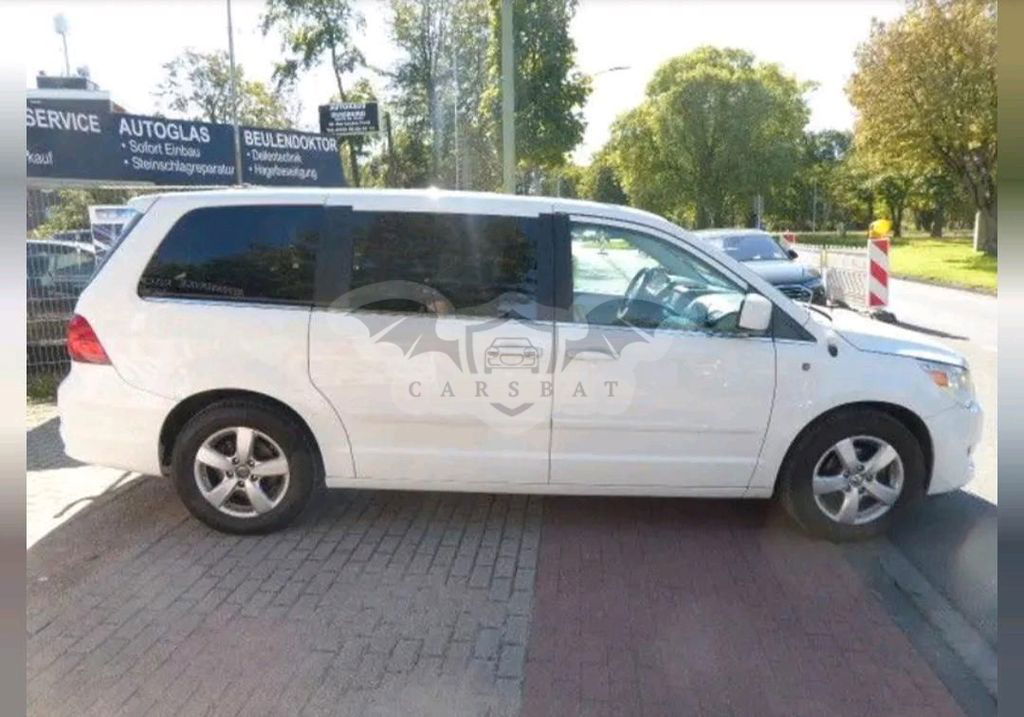 Volkswagen Routan 2008