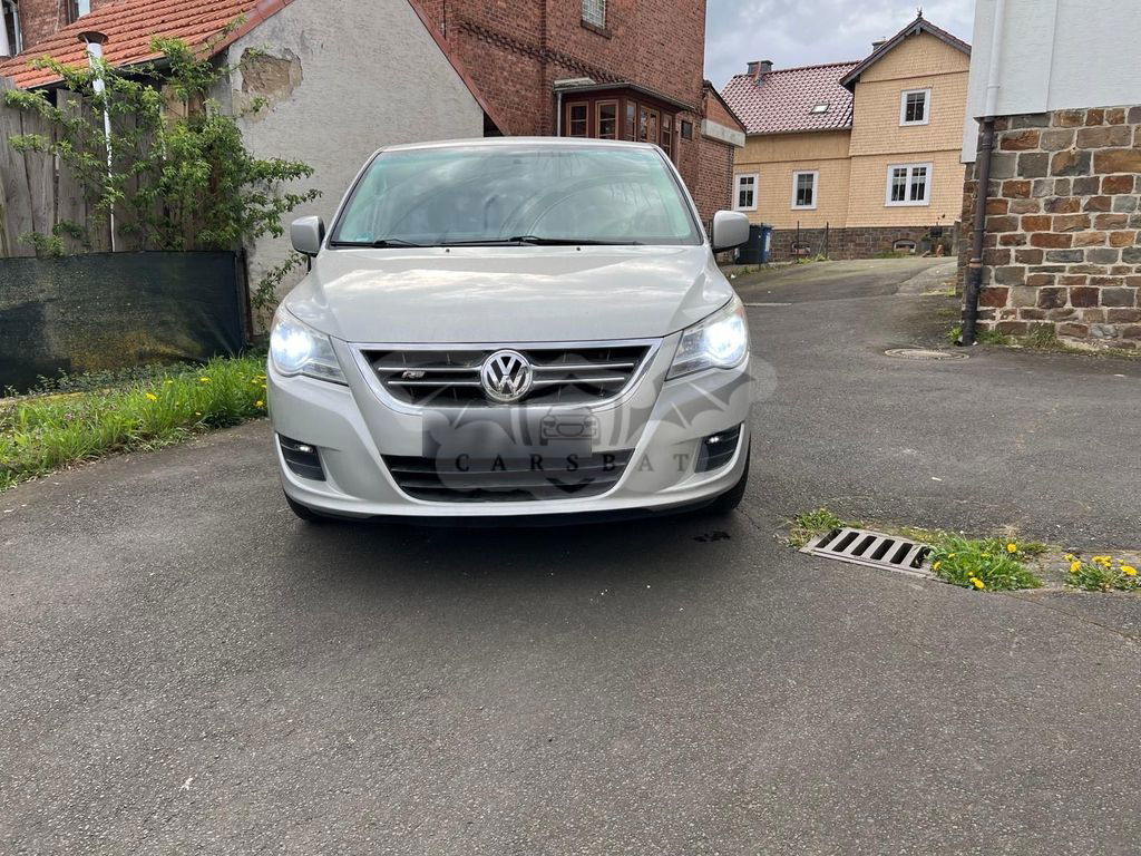 Volkswagen Routan 2010