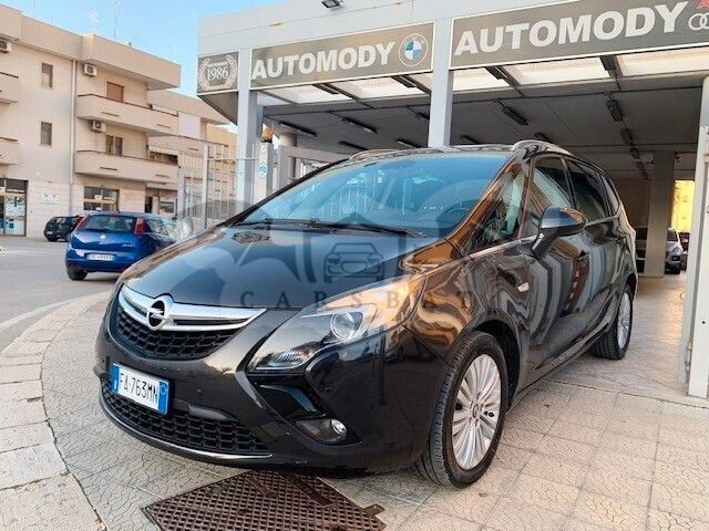 Opel Zafira 2015