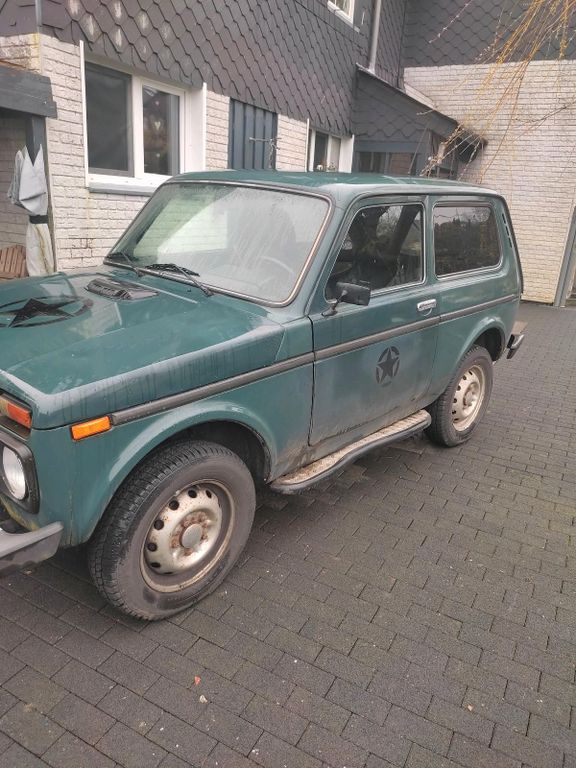 Lada Niva 2003