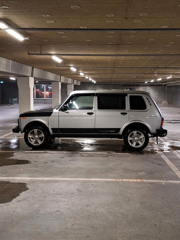 Lada Niva 2019