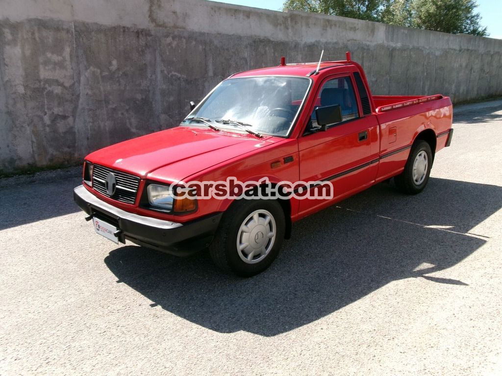 Tata Safari 2000