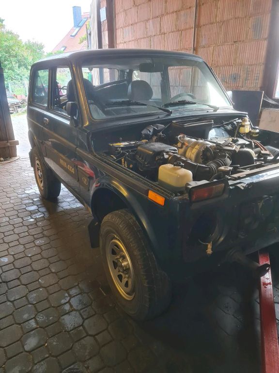 Lada Niva 2004