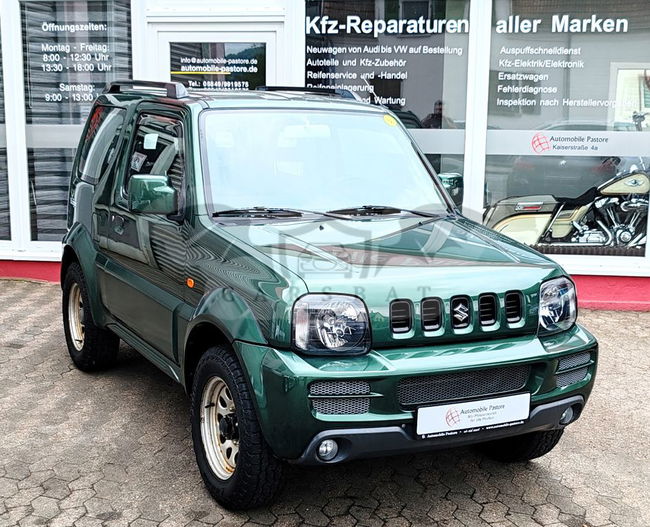 Suzuki Jimny 2011