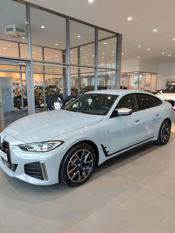 BMW M5 2023