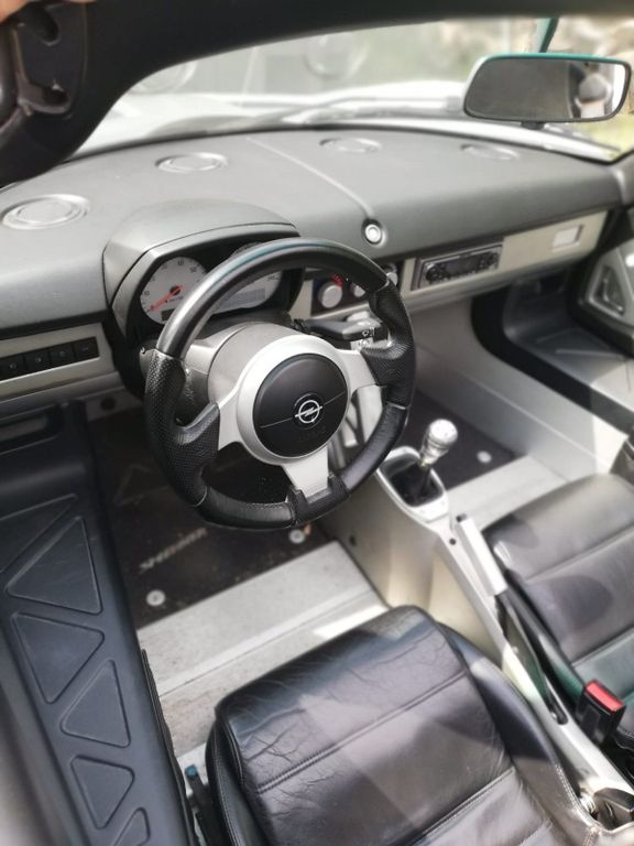 Opel Speedster 2001