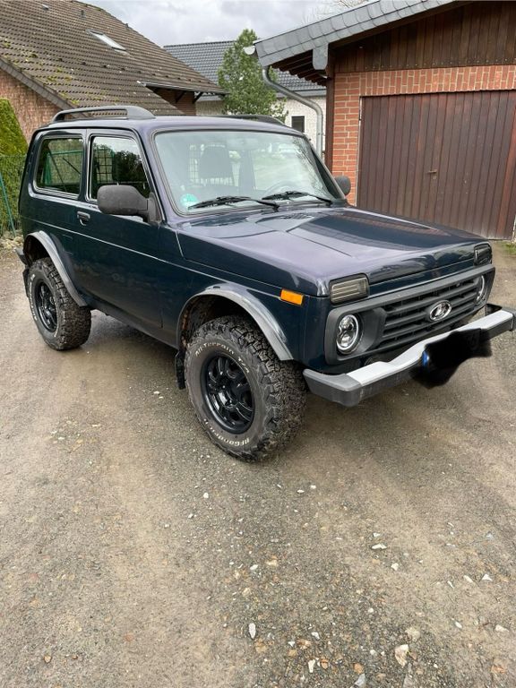 Lada Niva 2017