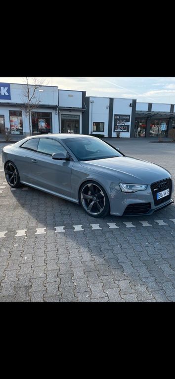 Audi RS5 2013