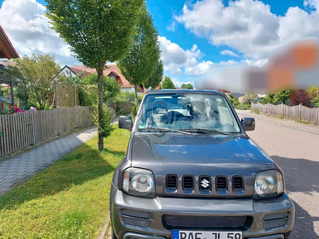 Suzuki Jimny 2011