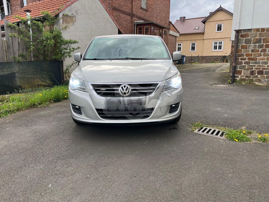 Volkswagen Routan 2010