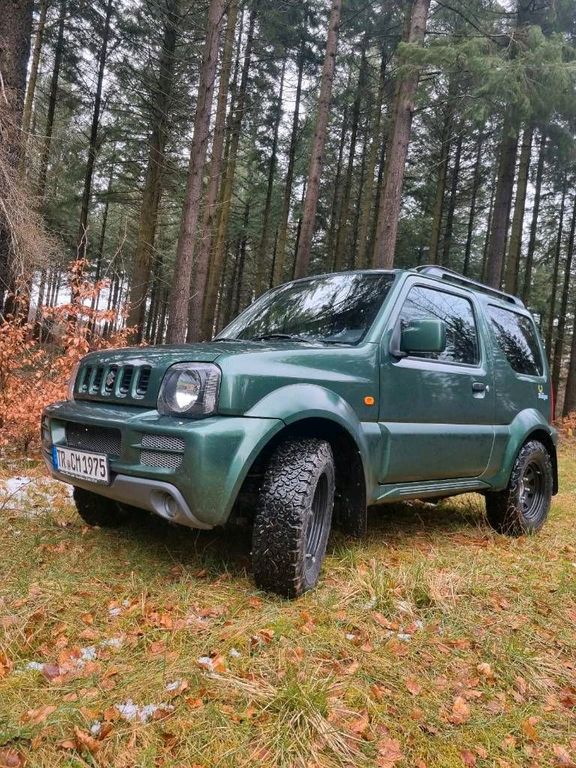 Suzuki Jimny 2011