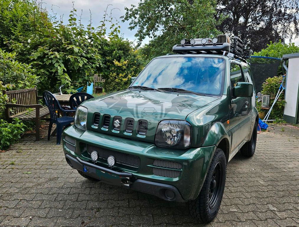 Suzuki Jimny 2011
