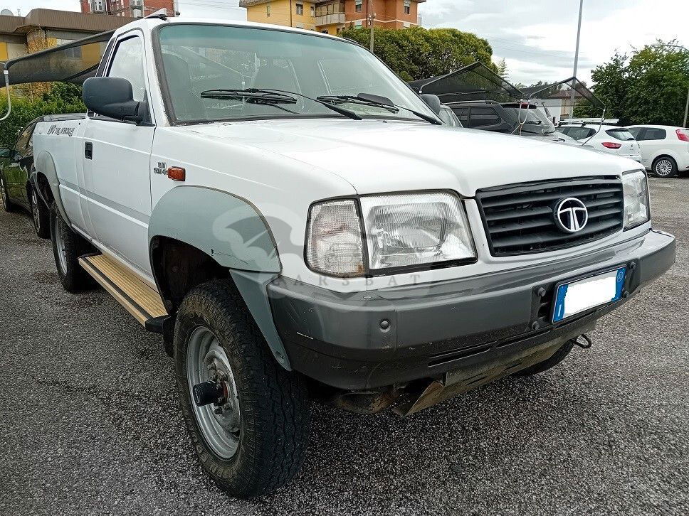 Tata Xenon 2005