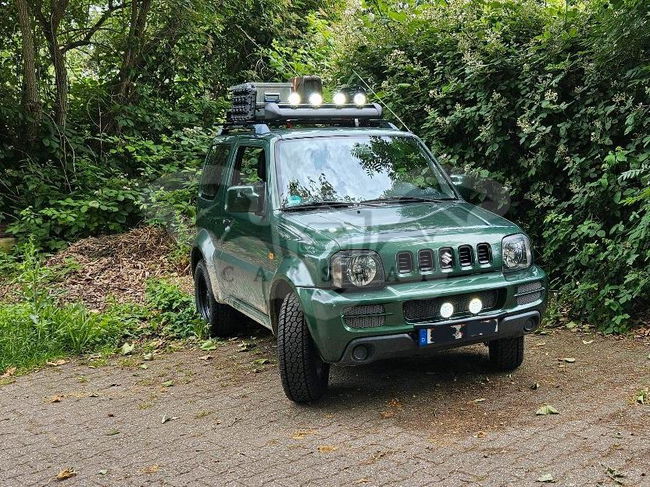 Suzuki Jimny 2011
