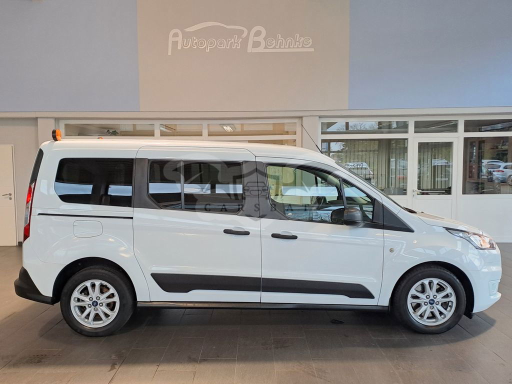 Ford Grand Tourneo 2018