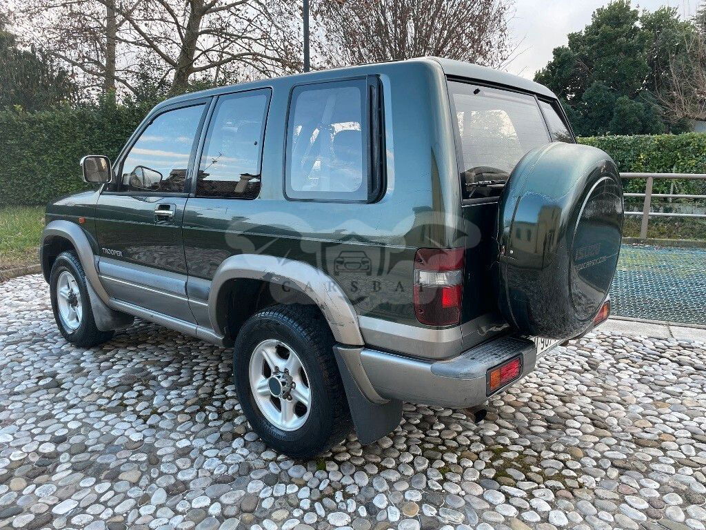 Isuzu Trooper 2001