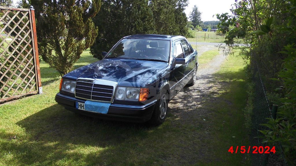 Mercedes-Benz 260 1991