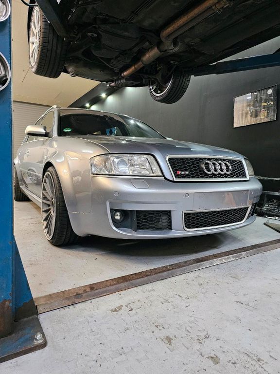 Audi RS6 2003