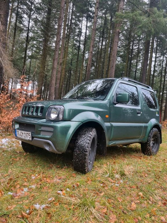 Suzuki Jimny 2011