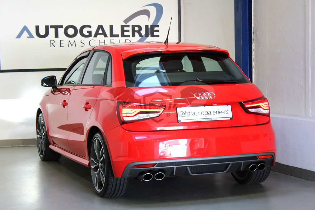 Audi S1 2016