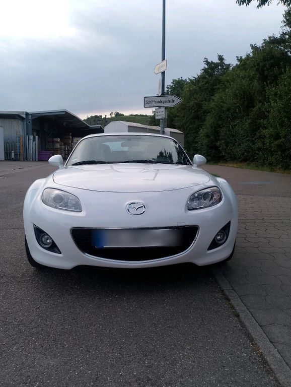 Mazda MX-5 (Miata) 2012