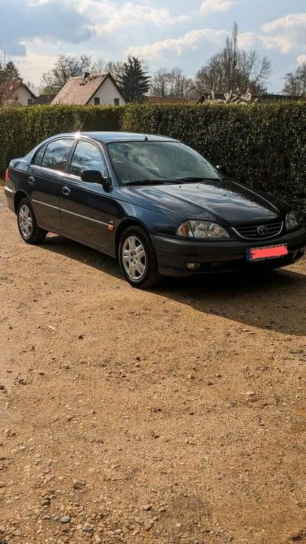 Toyota Avensis 2001
