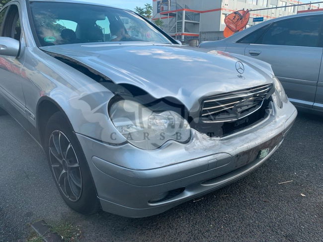 Mercedes-Benz C 220 2003