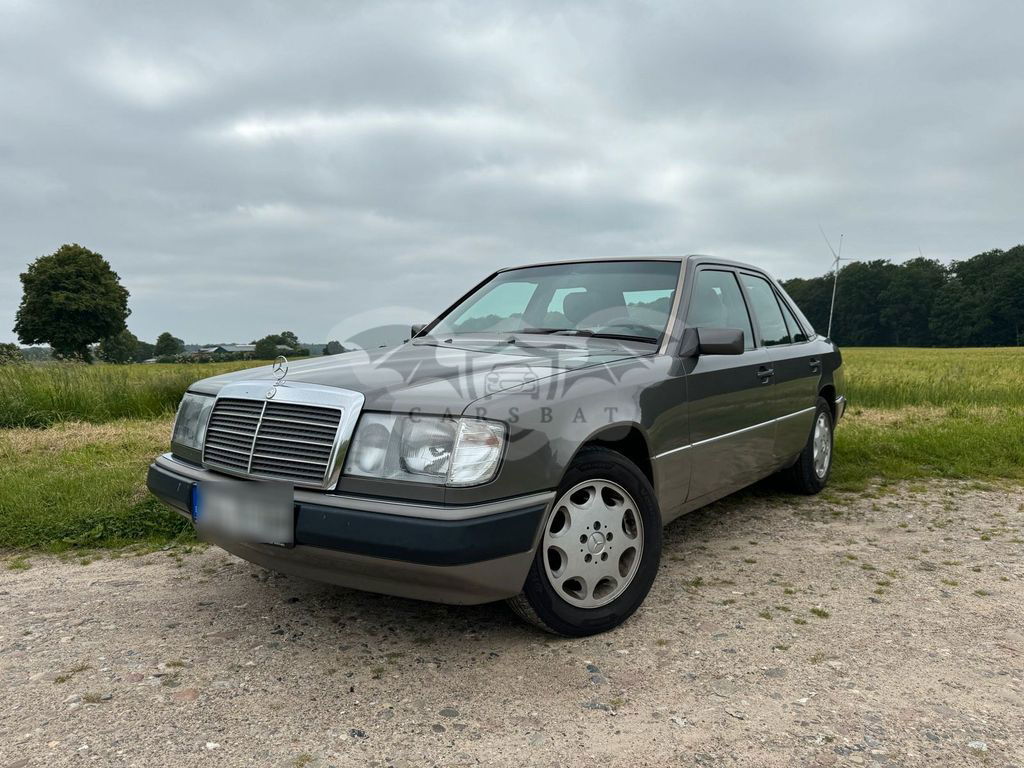 Mercedes-Benz 260 1991