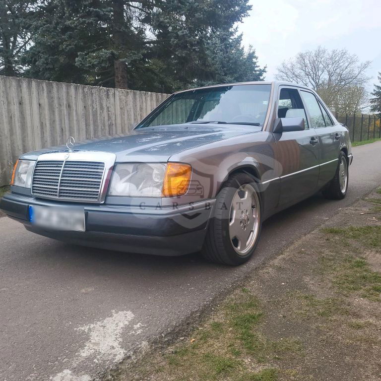 Mercedes-Benz 260 1991