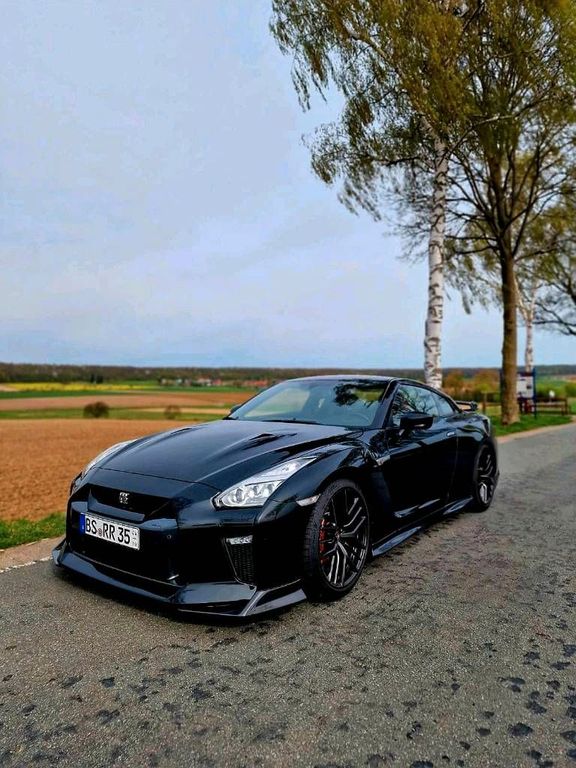 Nissan GT-R 2017