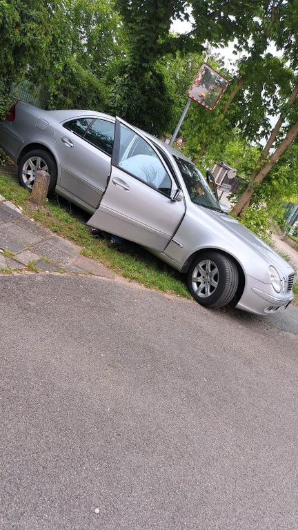 Mercedes-Benz 270 2003