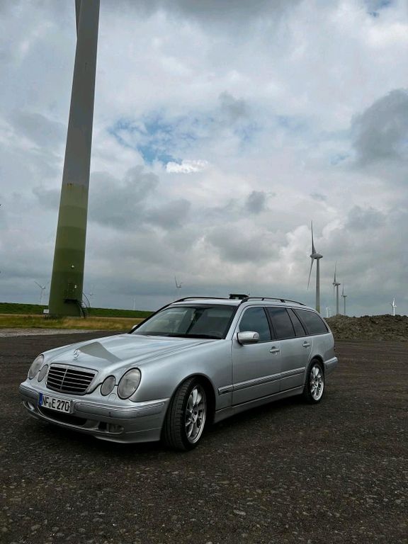 Mercedes-Benz 270 2001