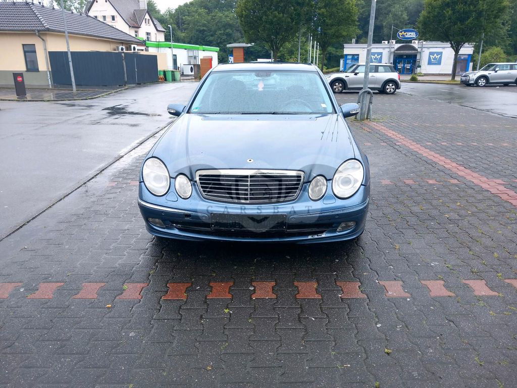 Mercedes-Benz 270 2003