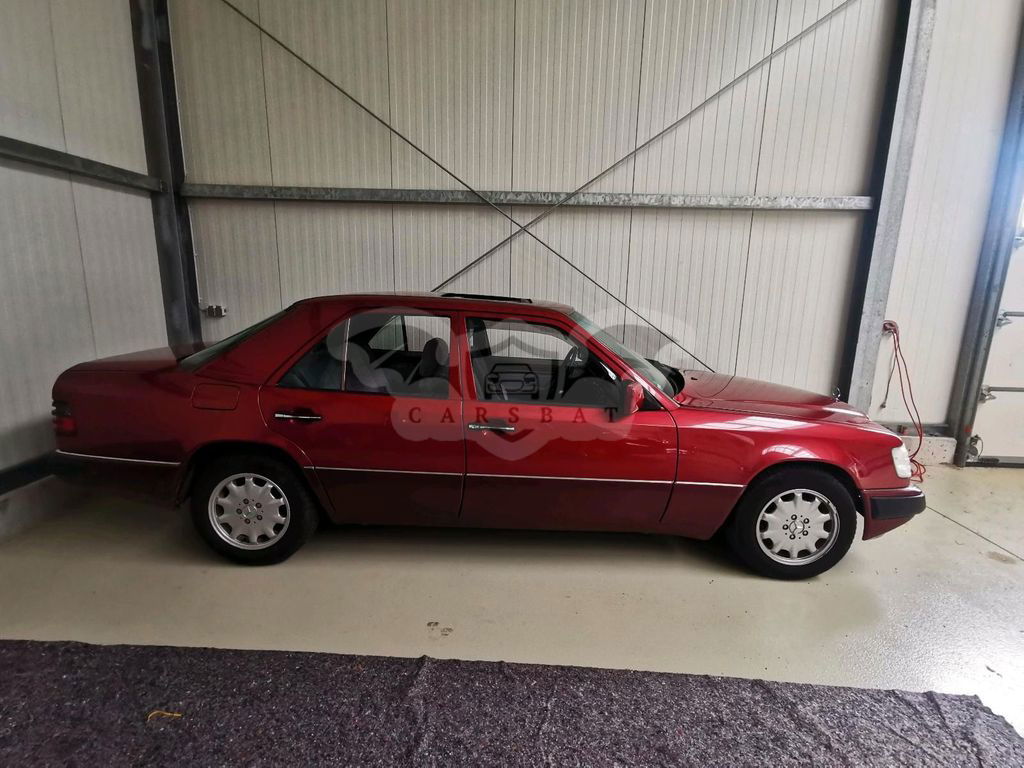 Mercedes-Benz 260 1991