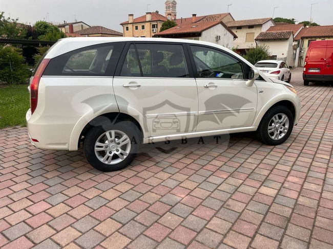 Tata Aria 2013