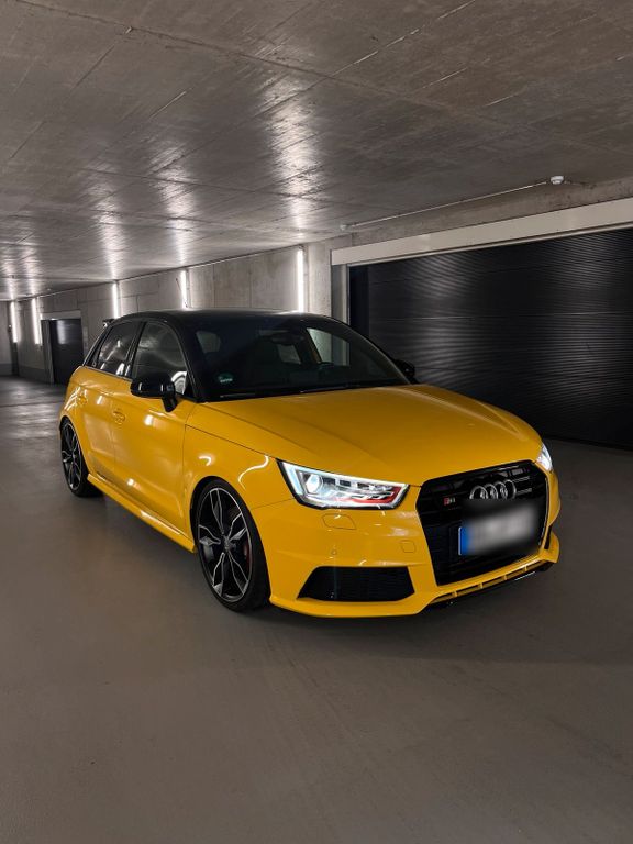 Audi S1 2015
