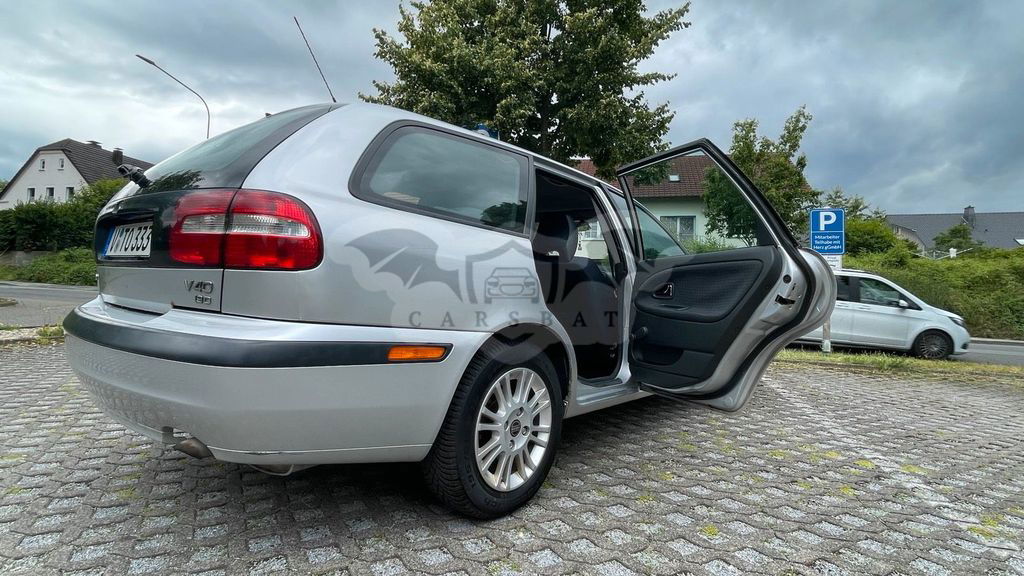 Volvo V40 2004