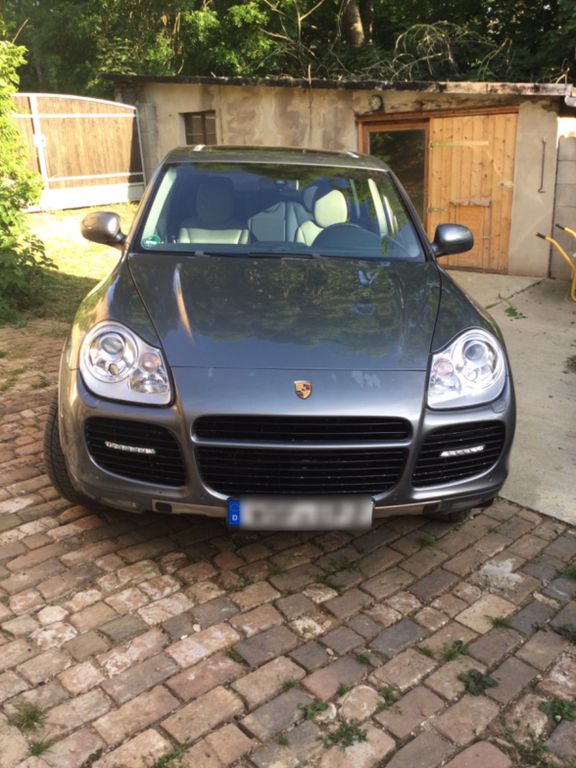 Porsche Cayenne 2003