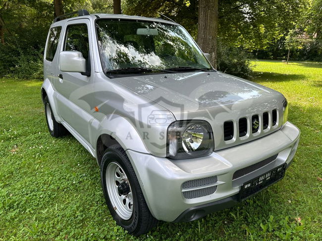 Suzuki Jimny 2011