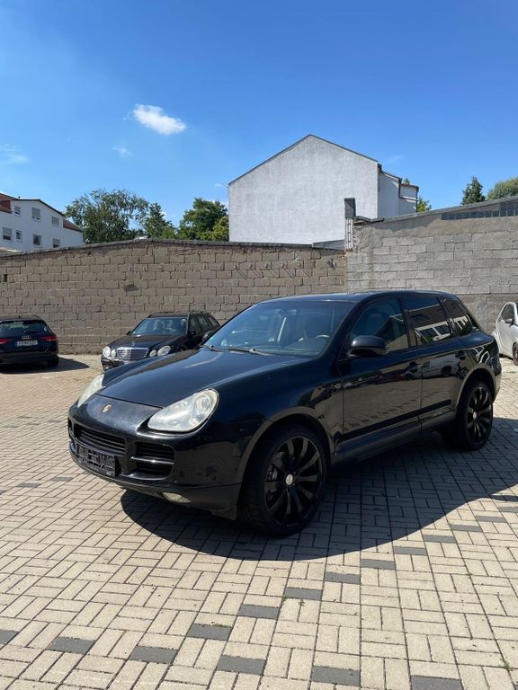 Porsche Cayenne 2003