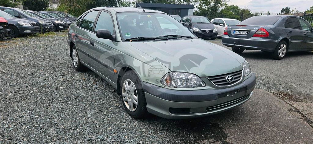 Toyota Avensis 2001