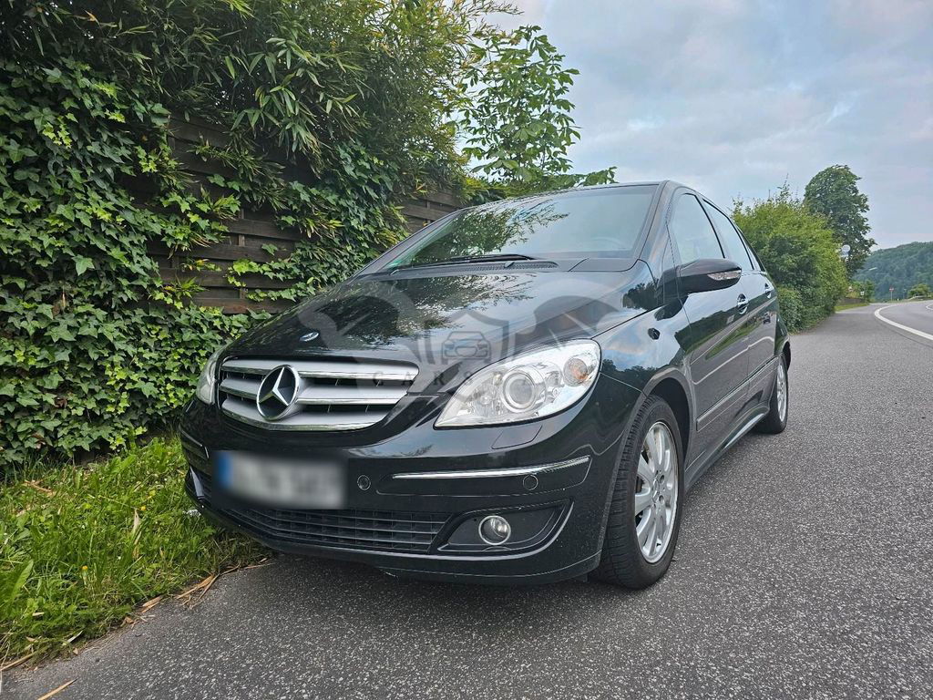 Mercedes-Benz 240 2005