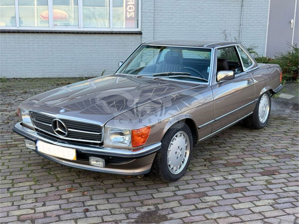Mercedes-Benz SL 560 1988
